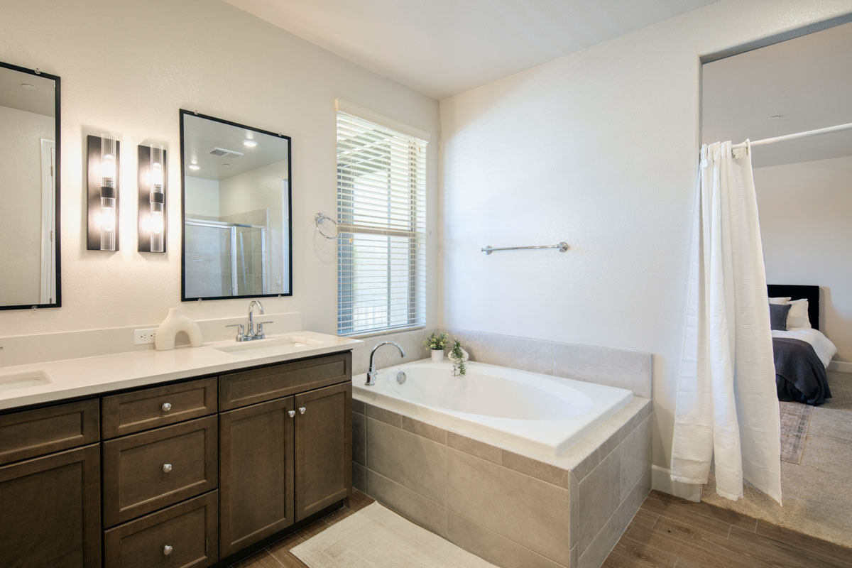 8660N.Haring_12